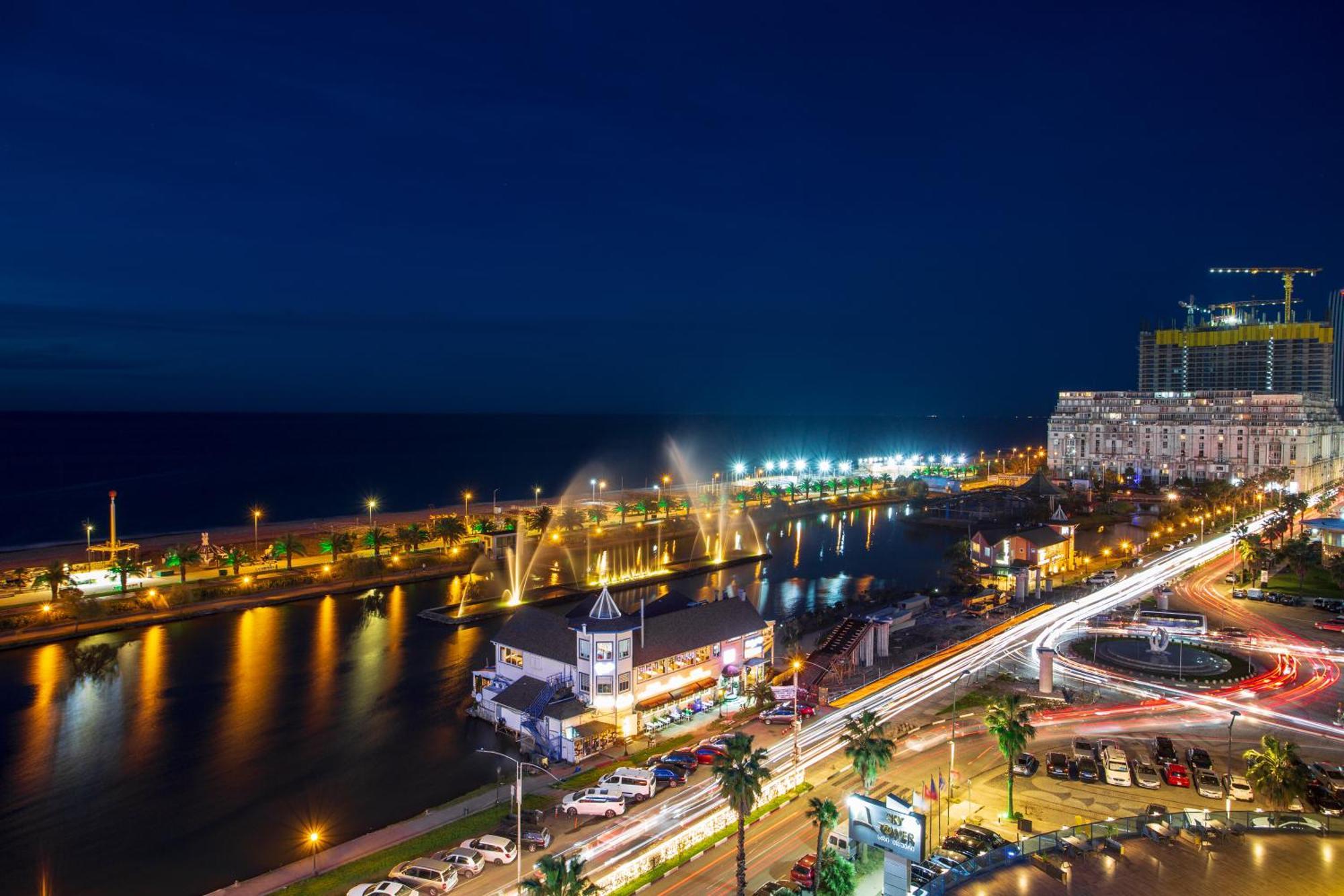 Orbi City Sea View บาทูมิ ภายนอก รูปภาพ