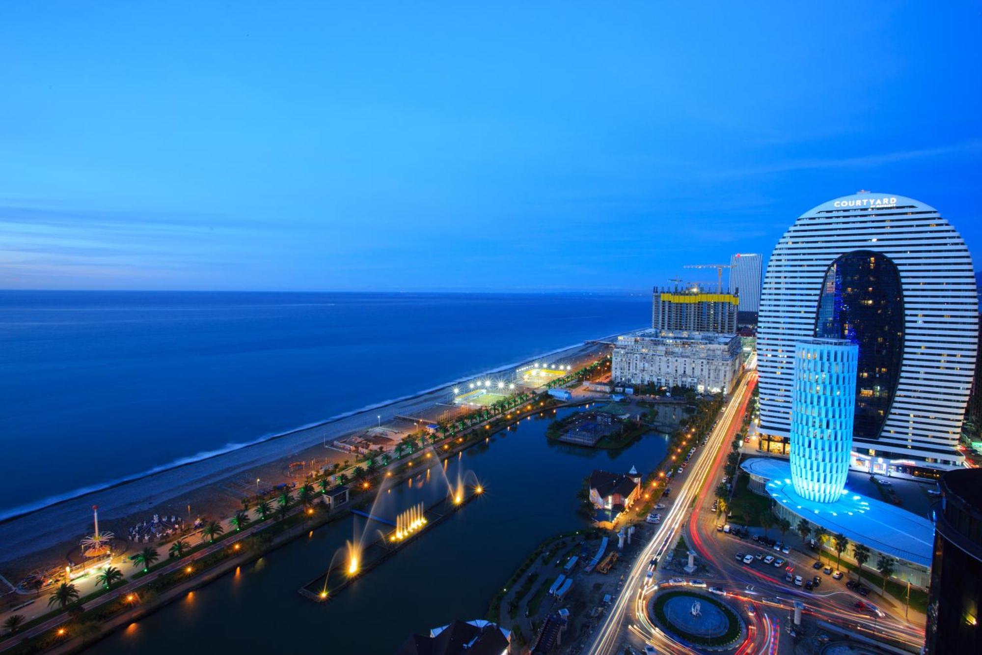 Orbi City Sea View บาทูมิ ภายนอก รูปภาพ