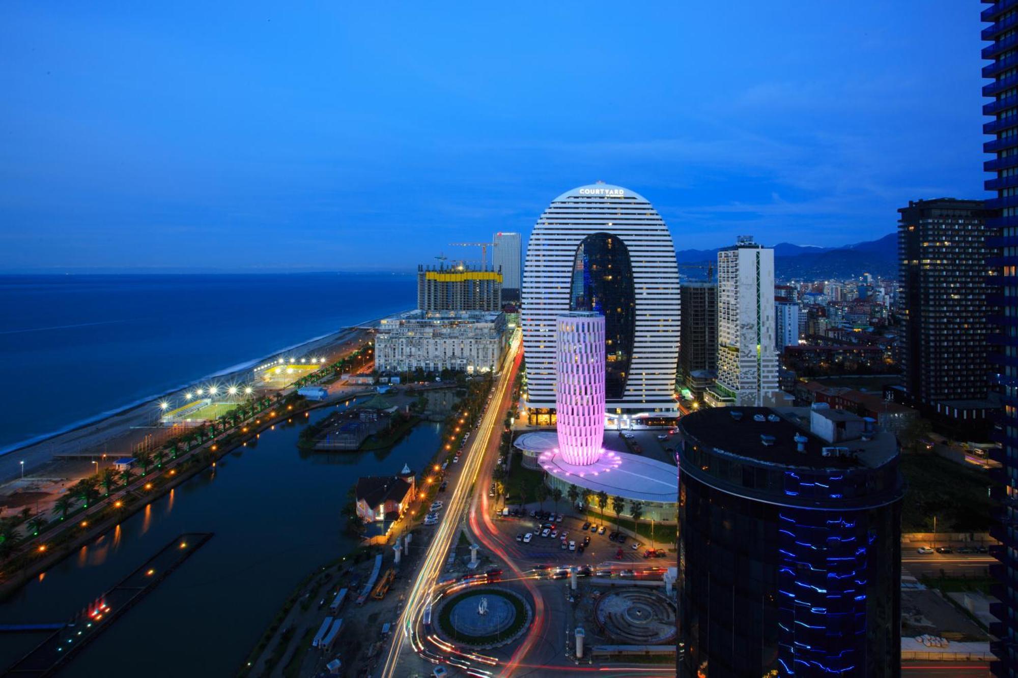 Orbi City Sea View บาทูมิ ภายนอก รูปภาพ